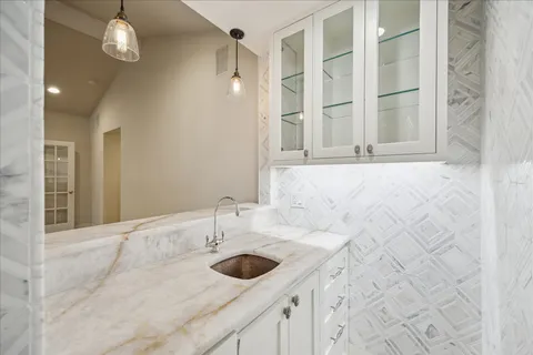 $1,395,000 | 6119 Ella Lee Lane, Houston, TX 77057