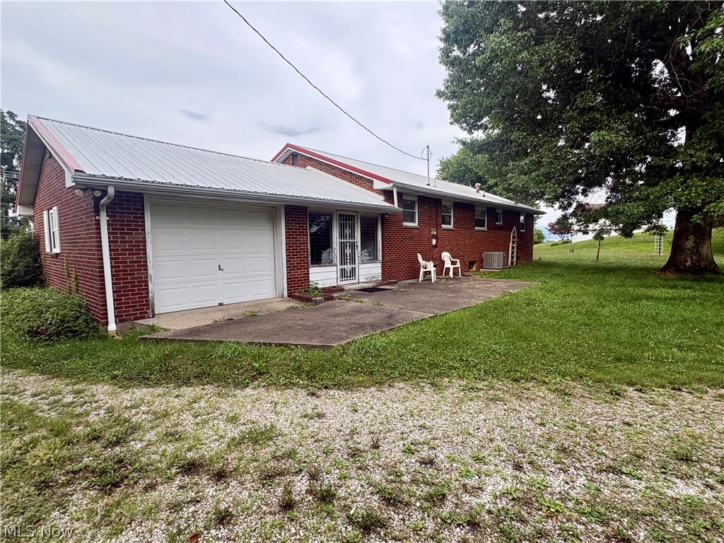 2023 Lake Washington Road Washington, WV 26181 - Photo 1 of 17
