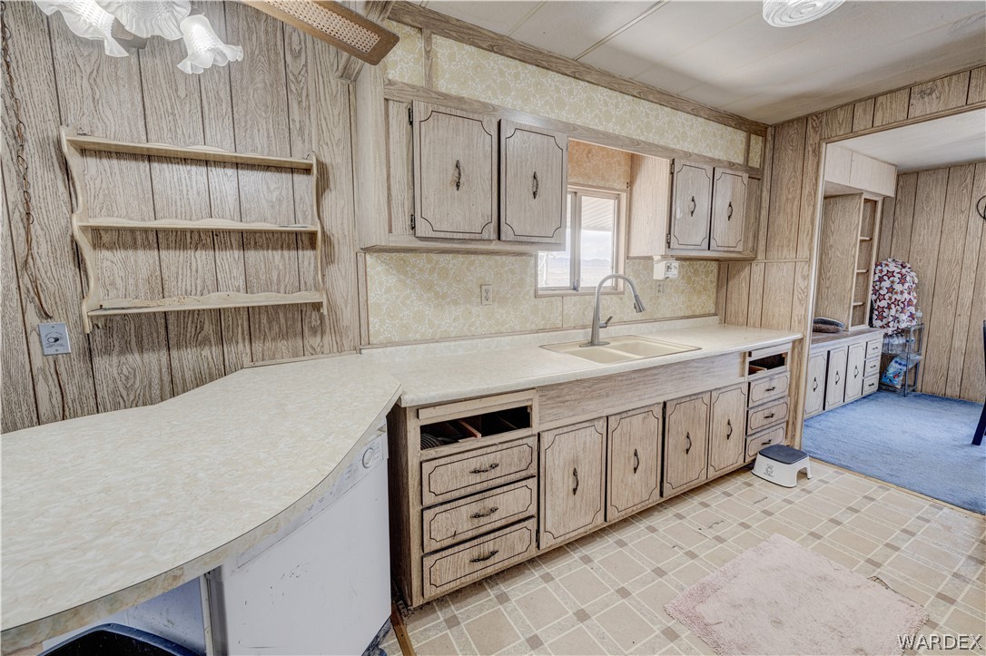 13285 Alturas Road Topock, AZ 86436 - Photo 10 of 26