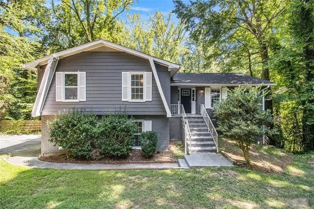 $2,000 | 5826 Simone Drive, Stone Mountain, GA 30087