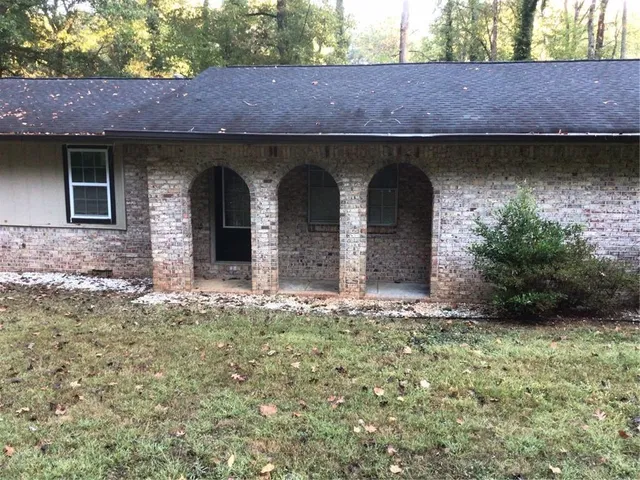 $2,000 | 5826 Simone Drive, Stone Mountain, GA 30087