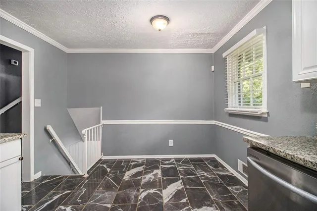 $2,000 | 5826 Simone Drive, Stone Mountain, GA 30087