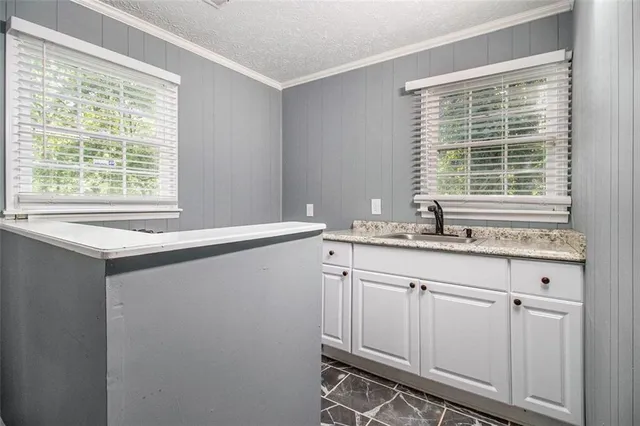 $2,000 | 5826 Simone Drive, Stone Mountain, GA 30087