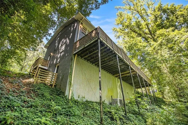 $2,000 | 5826 Simone Drive, Stone Mountain, GA 30087