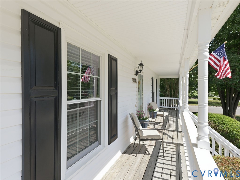9549 Benbow Road North Chesterfield, VA 23235 - Photo 3 of 25