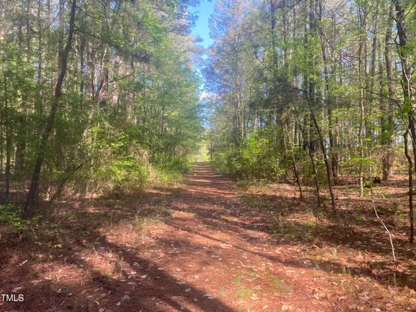 $140,000 | 212 Pine Drive, Chapel Hill, NC 27517