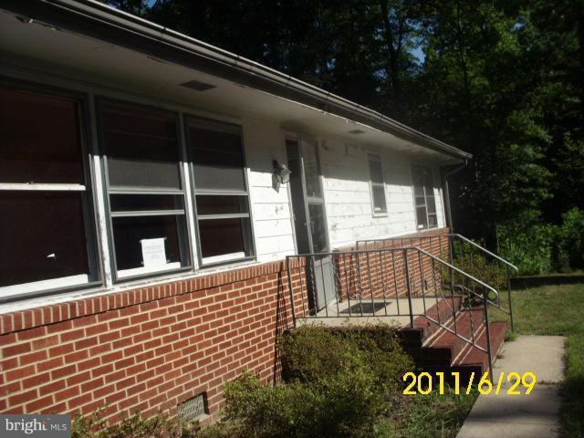8694 Downey Road Severn, MD 21144 - Photo 3 of 29 Exterior (Front)