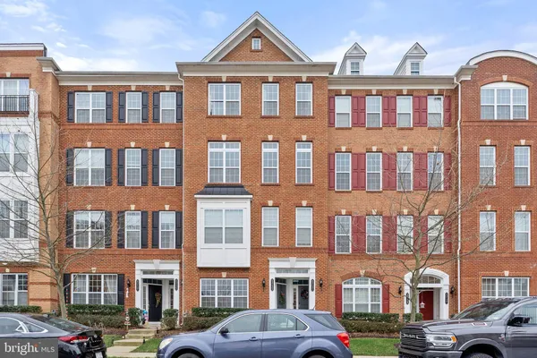 $3,300 | 43131 Wealdstone Terrace, Ashburn, VA 20148