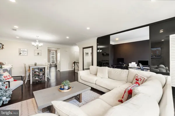 $3,300 | 43131 Wealdstone Terrace, Ashburn, VA 20148