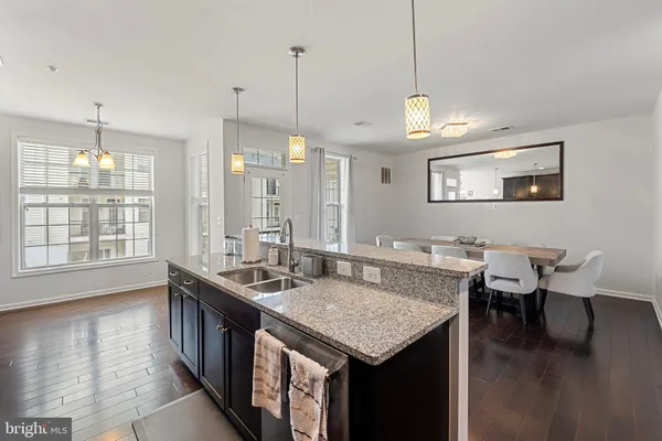 $3,300 | 43131 Wealdstone Terrace, Ashburn, VA 20148