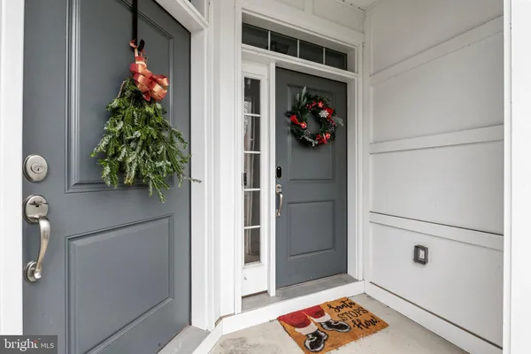 $3,300 | 43131 Wealdstone Terrace, Ashburn, VA 20148