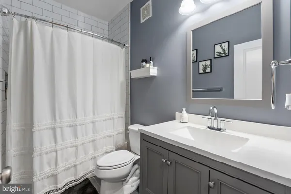 $3,300 | 43131 Wealdstone Terrace, Ashburn, VA 20148