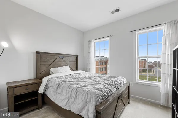 $3,300 | 43131 Wealdstone Terrace, Ashburn, VA 20148