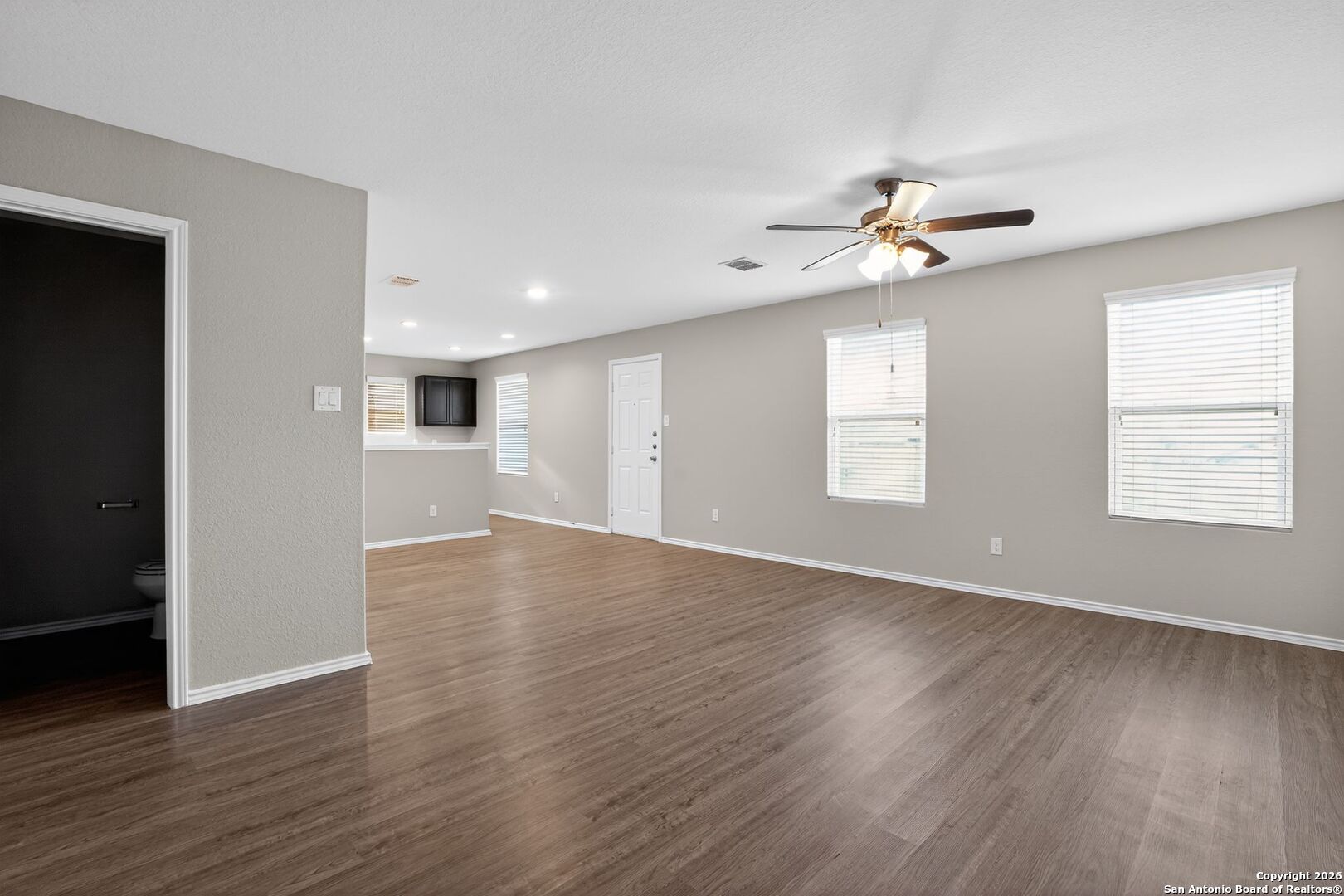 9515 Apple Ridge Lane San Antonio, TX 78239 - Photo 5 of 31