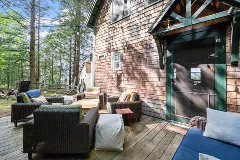 $645,000 | 4 Diamond Island, Gilford, NH 03249