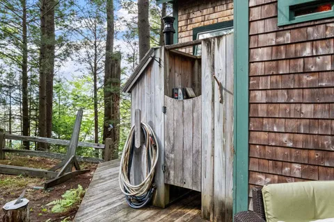 $645,000 | 4 Diamond Island, Gilford, NH 03249