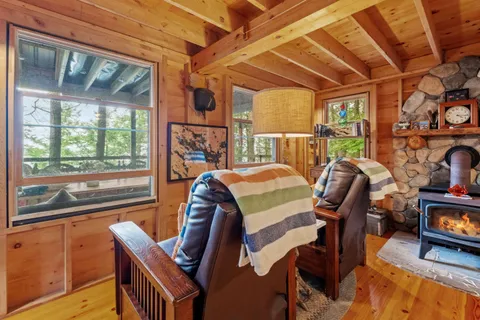 $645,000 | 4 Diamond Island, Gilford, NH 03249