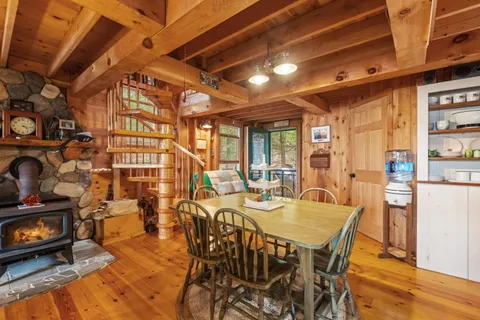 $645,000 | 4 Diamond Island, Gilford, NH 03249