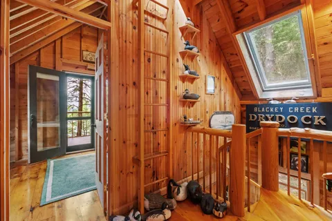 $645,000 | 4 Diamond Island, Gilford, NH 03249