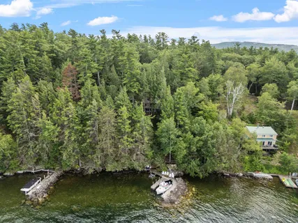 $645,000 | 4 Diamond Island, Gilford, NH 03249