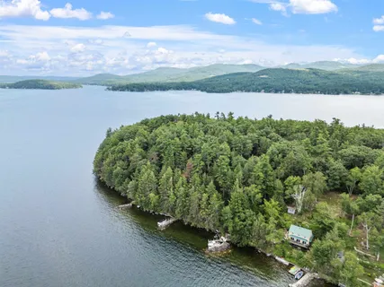 $645,000 | 4 Diamond Island, Gilford, NH 03249