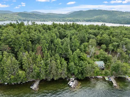 $645,000 | 4 Diamond Island, Gilford, NH 03249