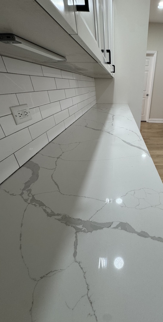 395 Surrey Lane Crete, IL 60417 - Photo 19 of 26 a view of a garage