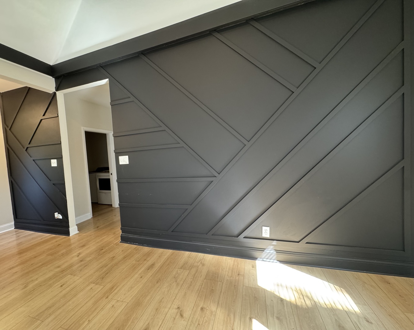 395 Surrey Lane Crete, IL 60417 - Photo 7 of 26 a view of a car garage