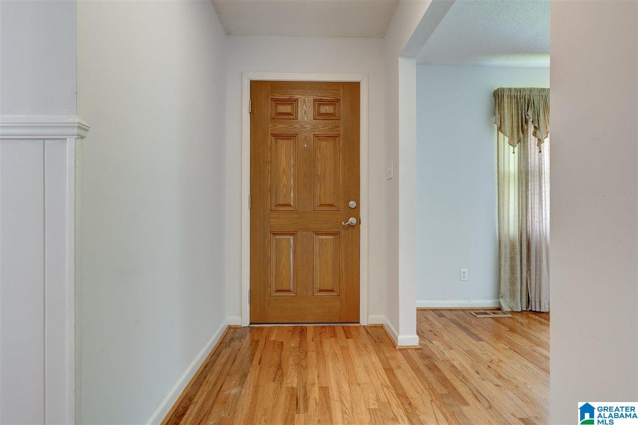 1400 Suncrest Road Bessemer, AL 35020 - Photo 4 of 32 Gallery Image 4