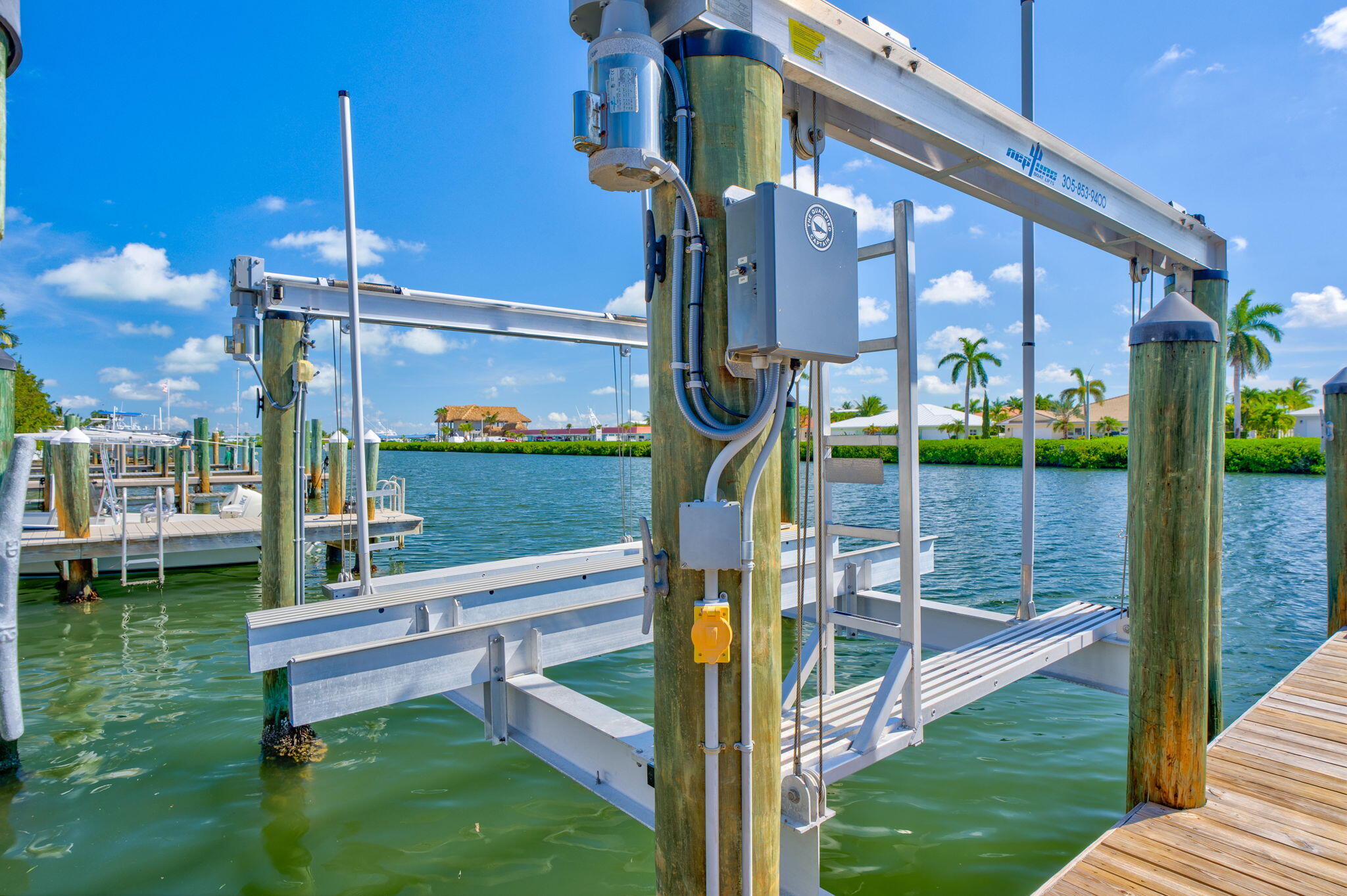 4 7th Street Key Colony Beach, FL 33051 - Photo 40 of 44 a garden view with a sitting space