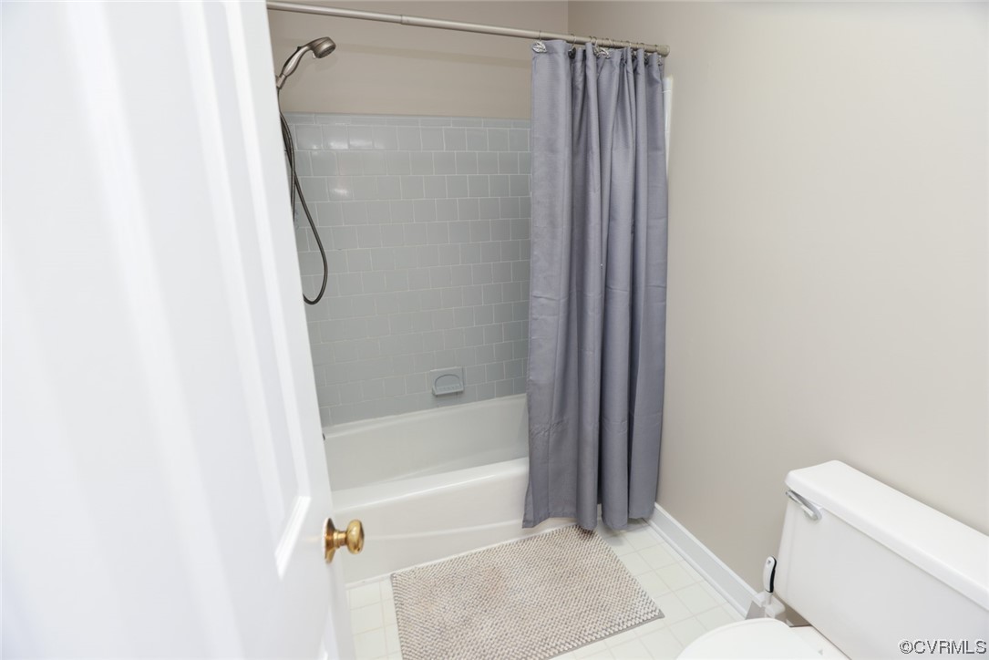 10324 Berkeley Manor Drive Ashland, VA 23005 - Photo 26 of 39 a bathroom with a bathtub and a shower