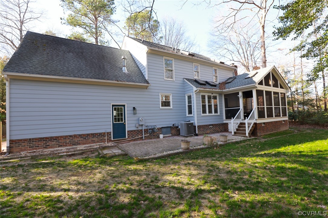 10324 Berkeley Manor Drive Ashland, VA 23005 - Photo 34 of 39 a view of a house with a yard patio and swimming pool
