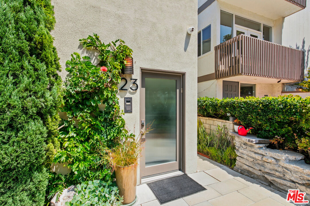 23 Privateer Street Marina del Rey, CA 90292 - Photo 7 of 52