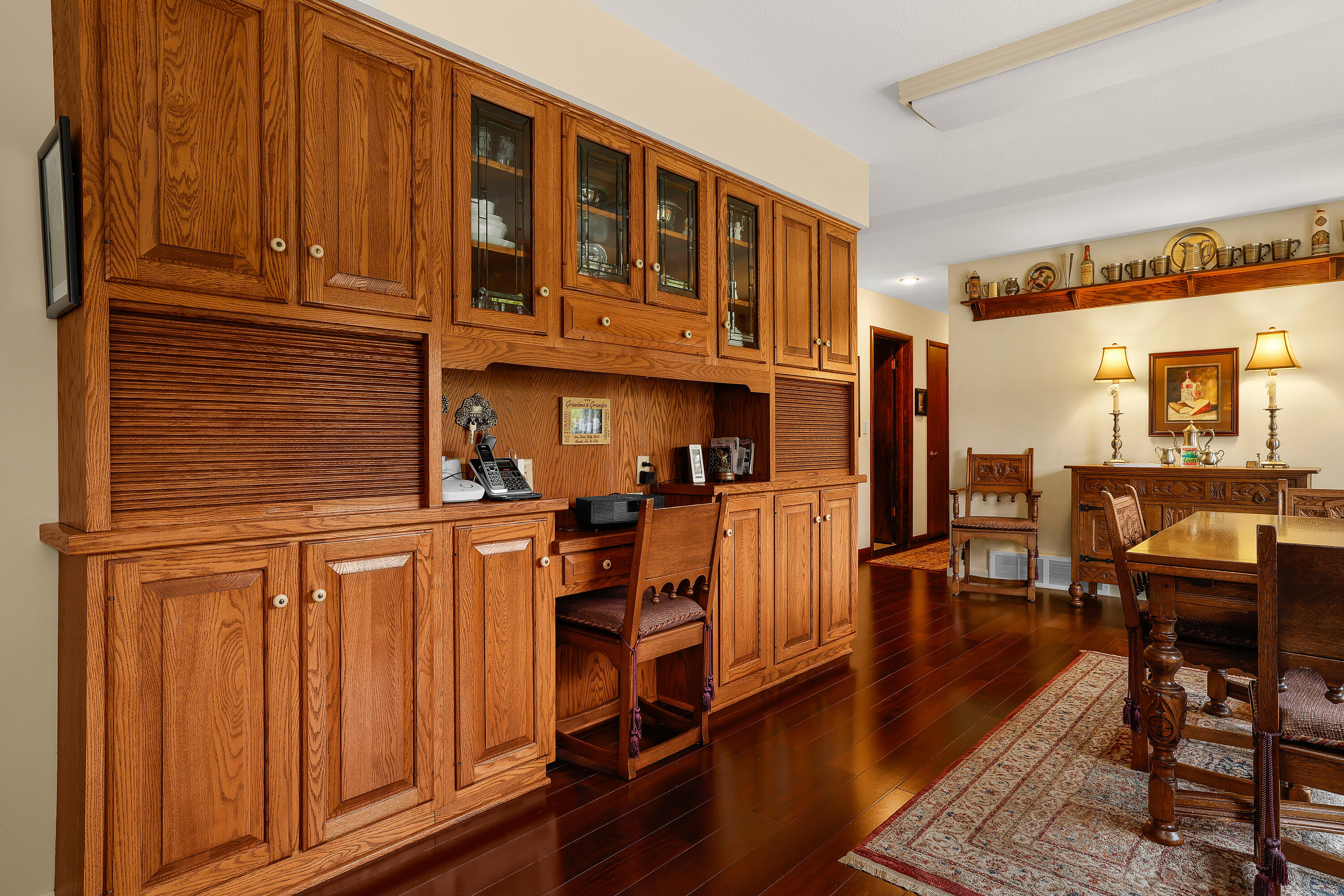 N1253 Bloomer Mill Road Shelby, WI 54601 - Photo 12 of 52 Built-ins