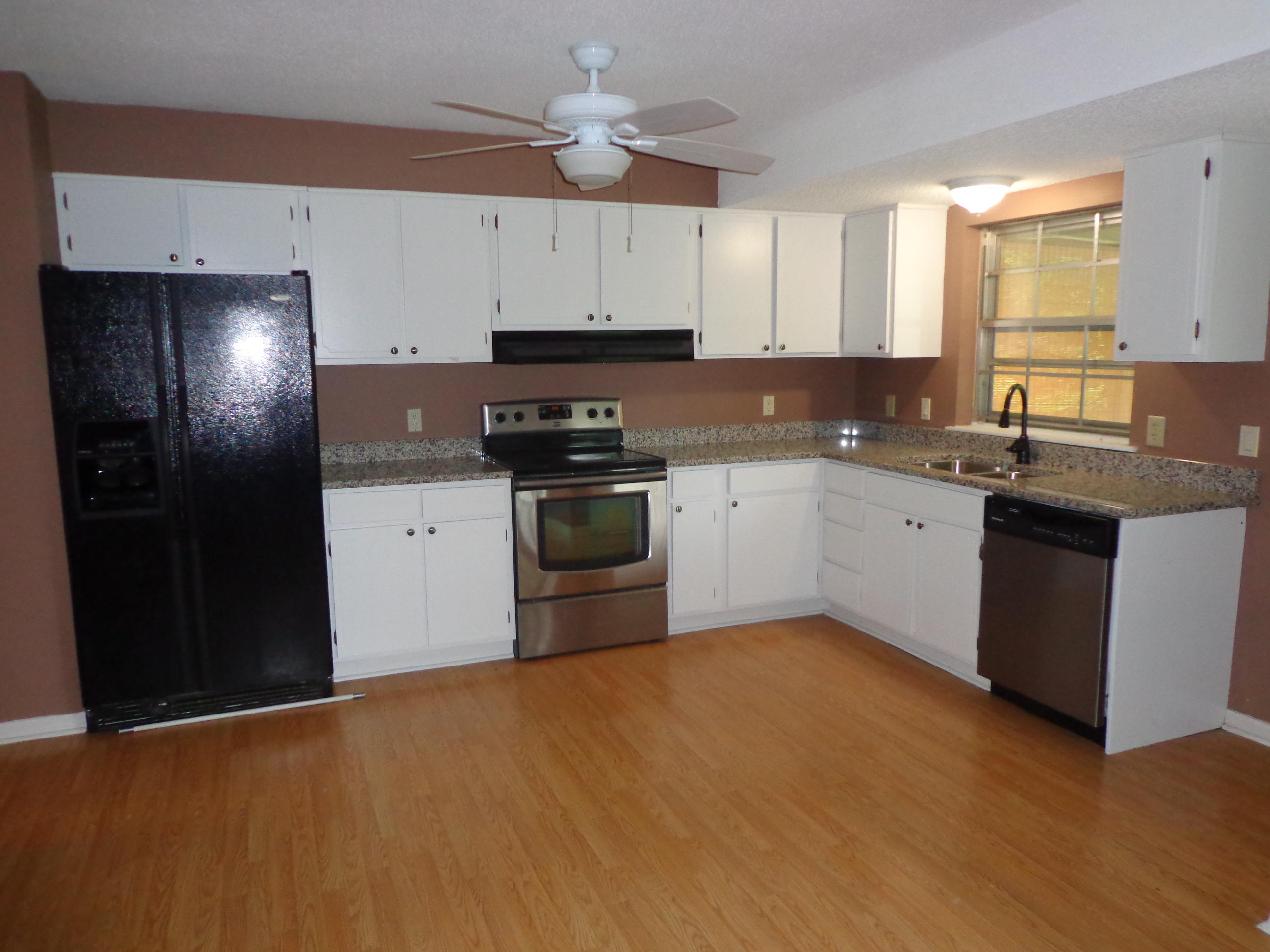 1148 Ridge Top Drive Chattanooga, TN 37421 - Photo 2 of 27 DSC01408