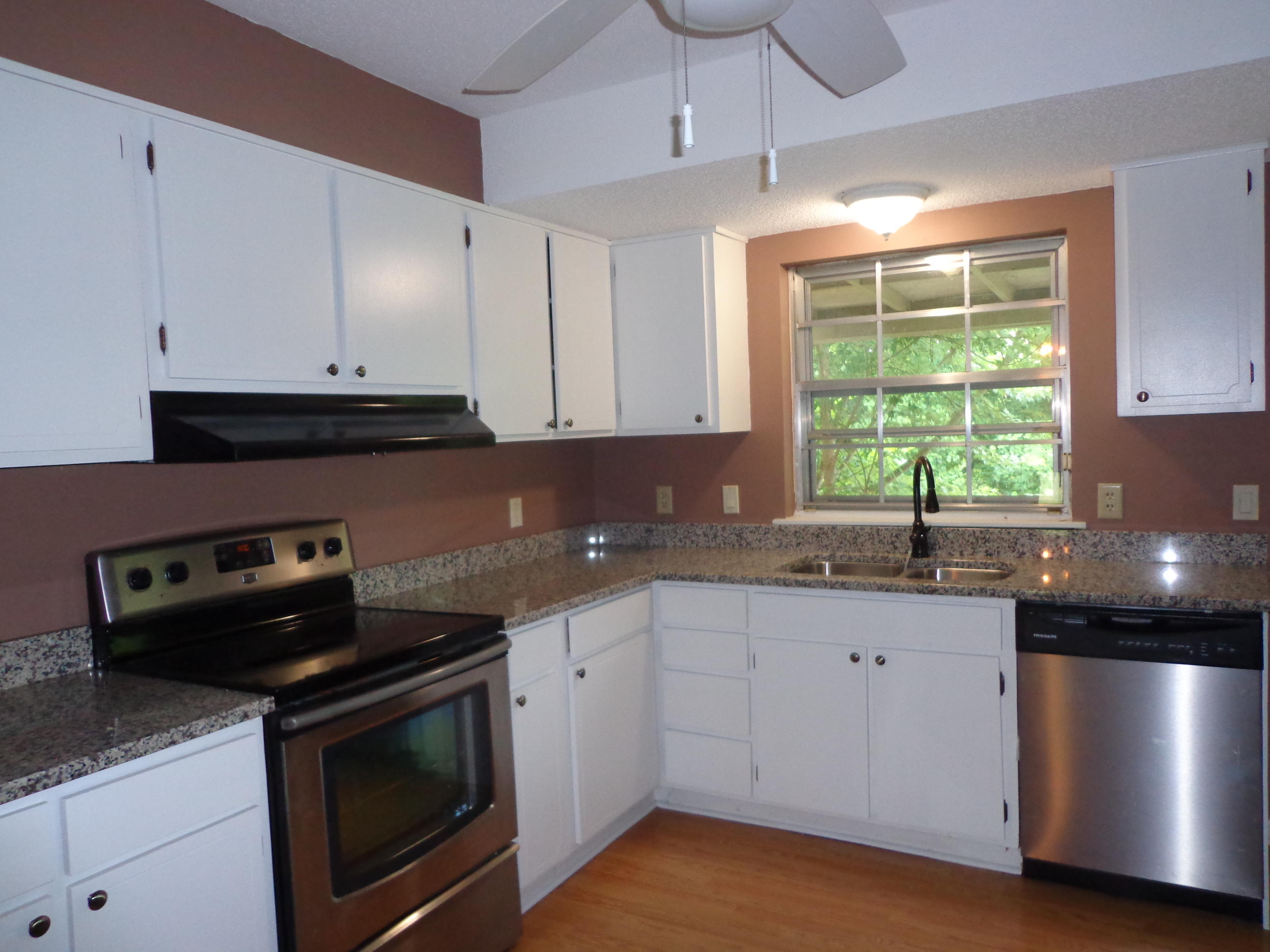 1148 Ridge Top Drive Chattanooga, TN 37421 - Photo 3 of 27 DSC01394