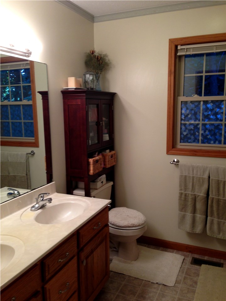 2648 South Danlyn Road Bloomington, IN 47403 - Photo 11 of 19 Gallery Image 11