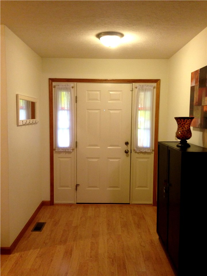 2648 South Danlyn Road Bloomington, IN 47403 - Photo 9 of 19 Gallery Image 9