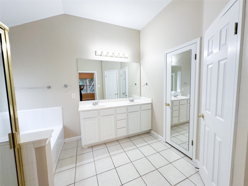 1386 Ashberry Trail Georgetown, TX 78626 - Photo 25 of 40