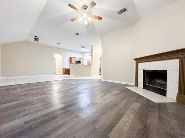 $2,200 | 1386 Ashberry Trail, Georgetown, TX 78626