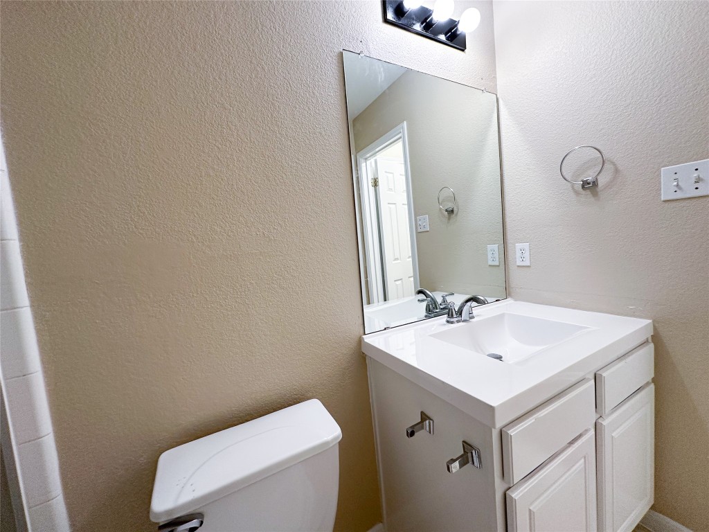 1386 Ashberry Trail Georgetown, TX 78626 - Photo 34 of 40