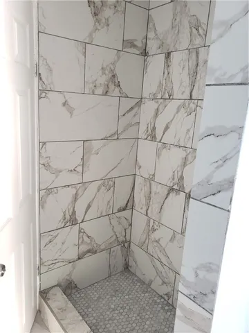 $1,800 | 142 Pocasset Avenue, Providence, RI 02909