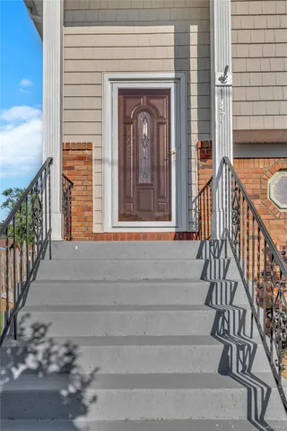 $1,195,000 | 147 South Terrace Place, Valley Stream, NY 11580