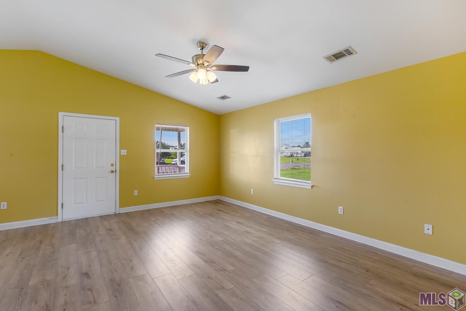 26293 Riverscape Drive Springfield, LA 70462 - Photo 7 of 24