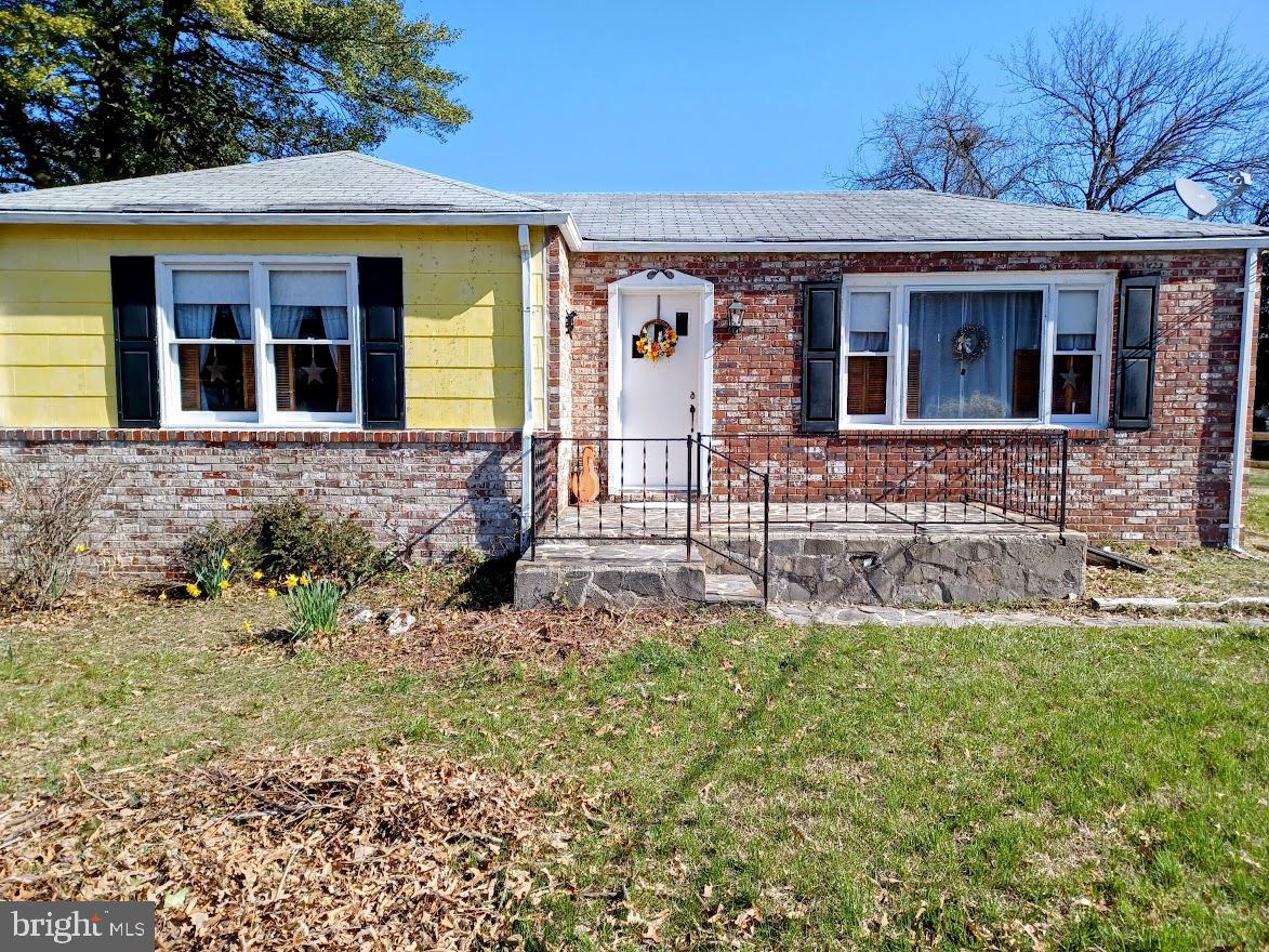 1832 Cremen Road Pasadena, MD 21122 - Photo 1 of 24 Charming Home with two additional lots