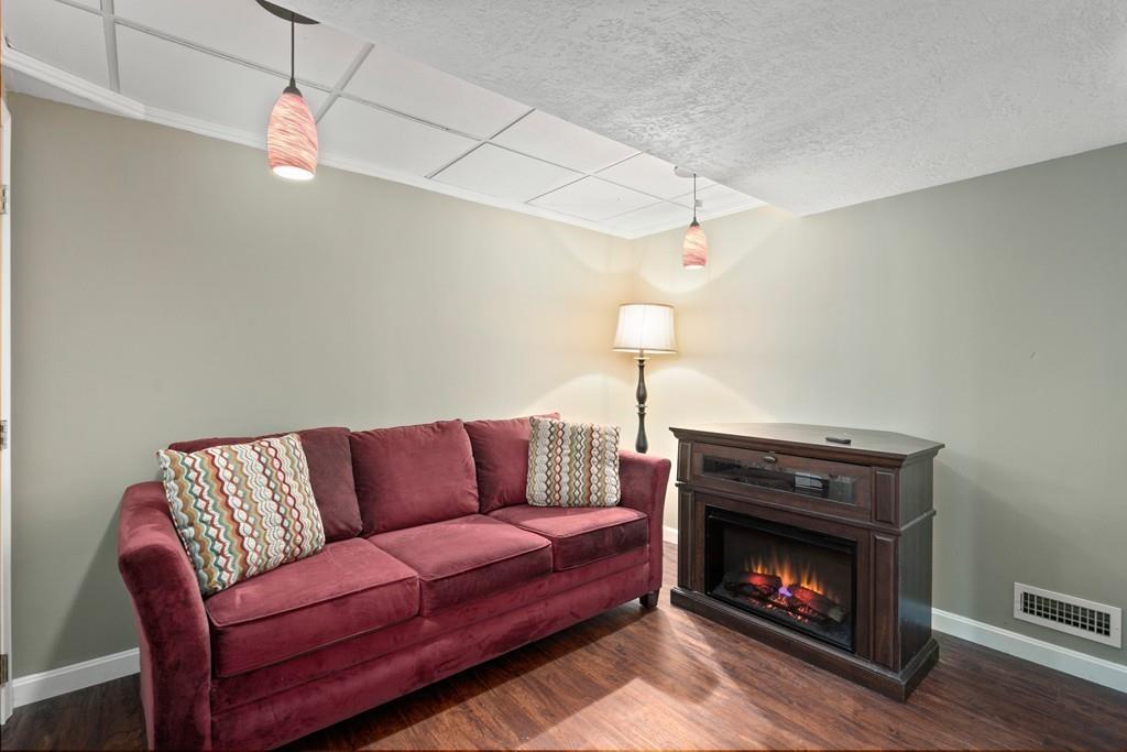 141 Littleton Road Chelmsford, MA 01824 - Photo 20 of 31 Gallery Image 20
