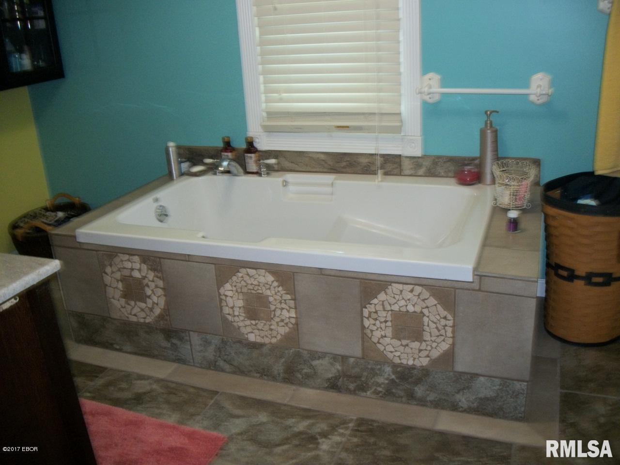 90 Ingram Hill Road Harrisburg, IL 62946 - Photo 17 of 33 Gallery Image 17