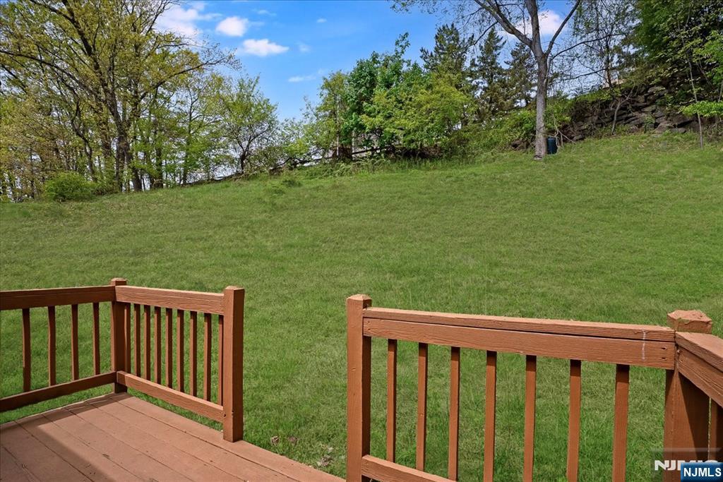 17 Albanese Road Haledon, NJ 07508 - Photo 20 of 28
