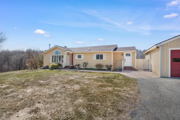 $574,900 | 18 Walker Lane, Farmingdale, ME 04344