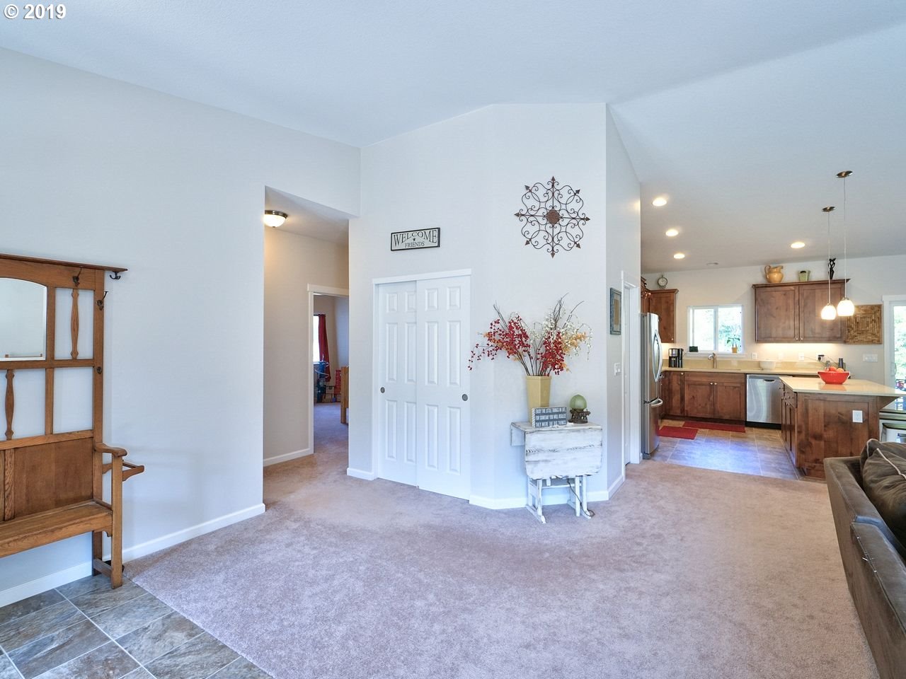 27437 Kingsley Road Scappoose, OR 97056 - Photo 4 of 32 Gallery Image 4